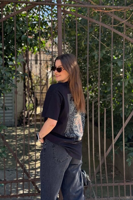 T-SHIRT ME IMAZH PARA & PAS PER FEMRA NE NGJYRE TE ZEZE + 6 PALE ÇORAPE DHURATE - 5
