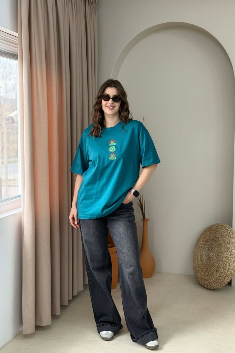 T-SHIRT ME IMAZH PARA & MBRAPA PER FEMRA NE NGJYRE GURKALI + 6 PALE CORAPE DHURATE - 3