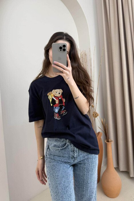 T-SHIRT ME IMAZHIN E ARUSHIT PËR FEMRA NË NGJYRËN BLU - 1