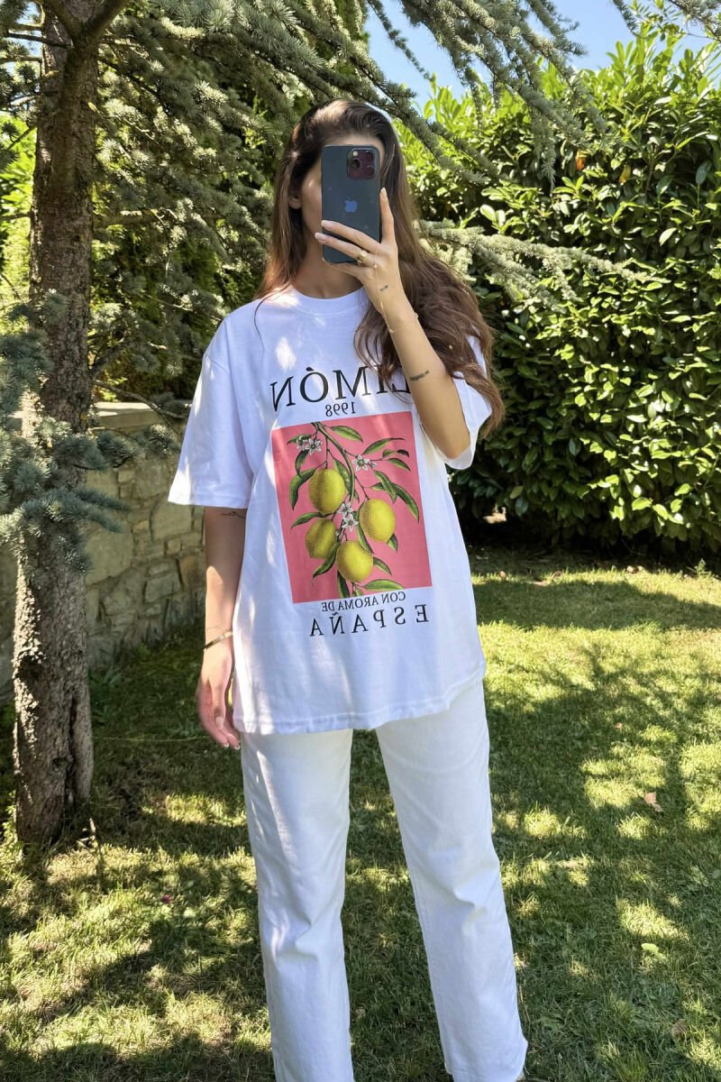 T-SHIRT ME IMAZHIN E LIMONIT PËR FEMRA NË NGJYRËN E BARDHË - 2