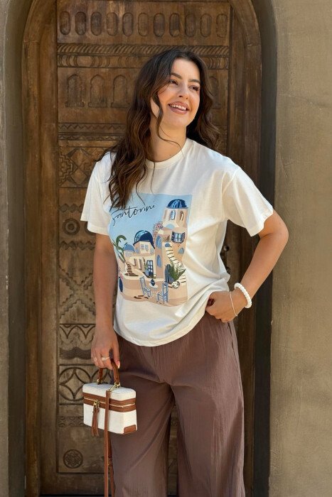T-SHIRT ME IMAZHIN E SANTORINIT PËR FEMRA NË NGJYRËN E BARDHË - 6