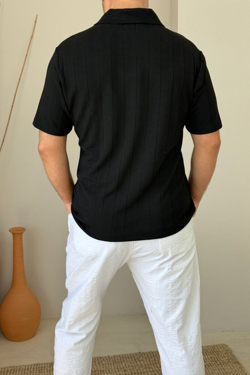 T-SHIRT ME JAKË POLO ME ZINXHIR PËR MESHKUJ NË NGJYRËN E ZEZË - 2