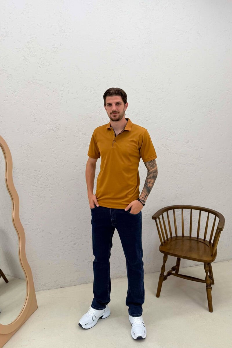 T-SHIRT ME JAKE POLO NJE NGJYRESH PER MESHKUJ NE NGJYRE KAFE - 3