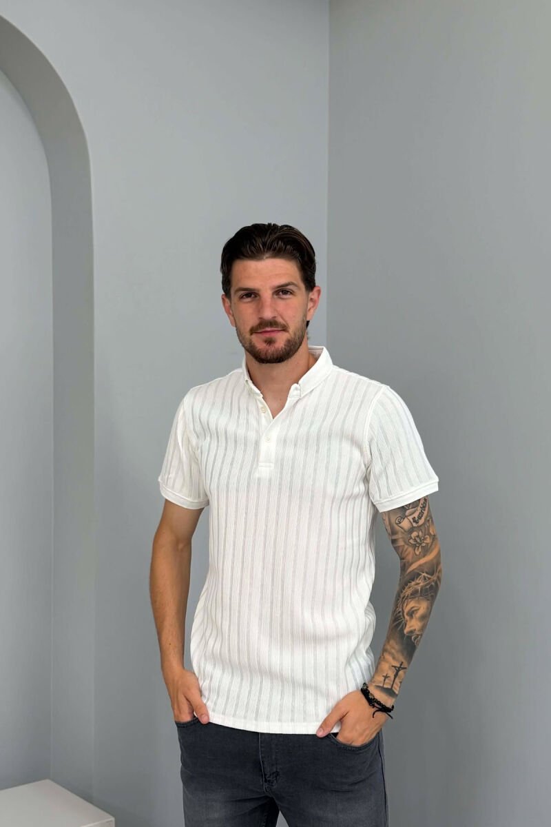 T-SHIRT ME JAKE POLO PER MESHKUJ NE NGJYRE TE BARDHE - 1