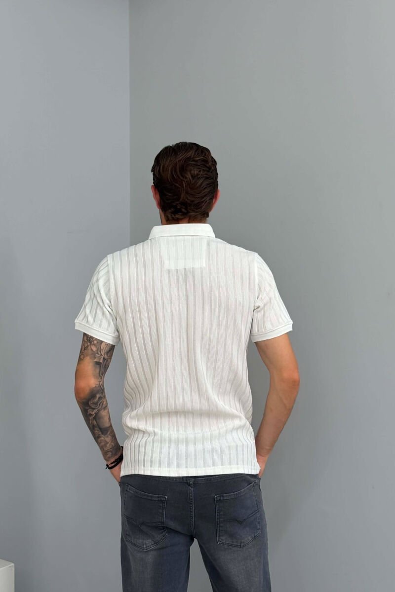 T-SHIRT ME JAKE POLO PER MESHKUJ NE NGJYRE TE BARDHE - 2