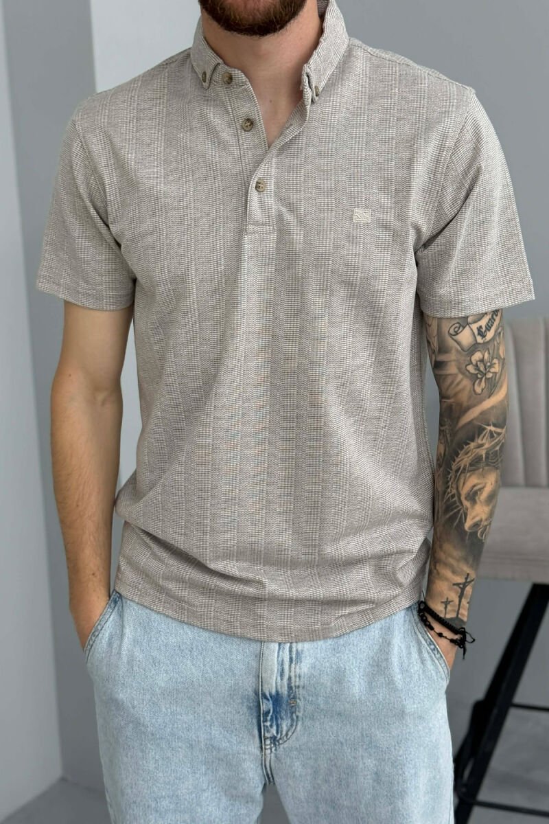 T-SHIRT ME JAKE POLO PER MESHKU NE NGJYRE BEZHE - 3