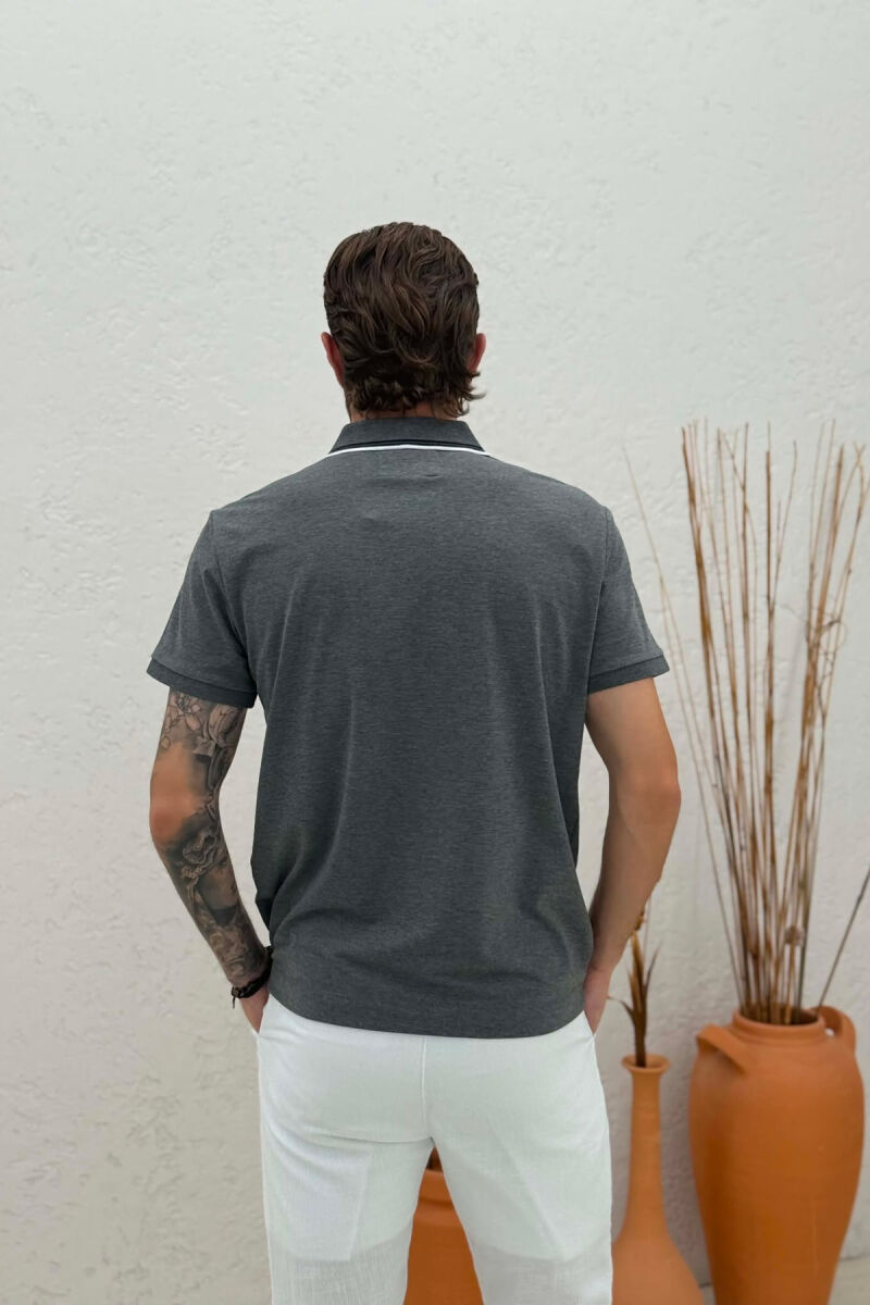 T-SHIRT ME JAKE POLO PER MESHKUJ NE NGJYRE GRI TE ERRET - 2