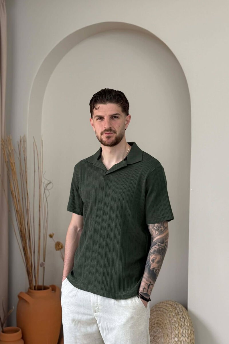 T-SHIRT ME JAKE POLO PER MESHKUJ NE NGJYRE JESHILE - 1