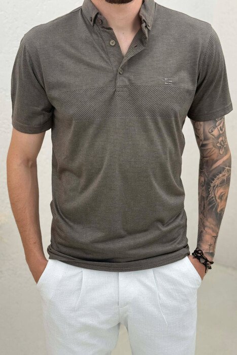 T-SHIRT ME JAKE POLO PER MESHKUJ NE NGJYRE KAFE - 2