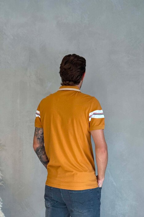 T-SHIRT ME JAKE POLO PER MESHKUJ NE NGJYRE MUSTARDE - 4