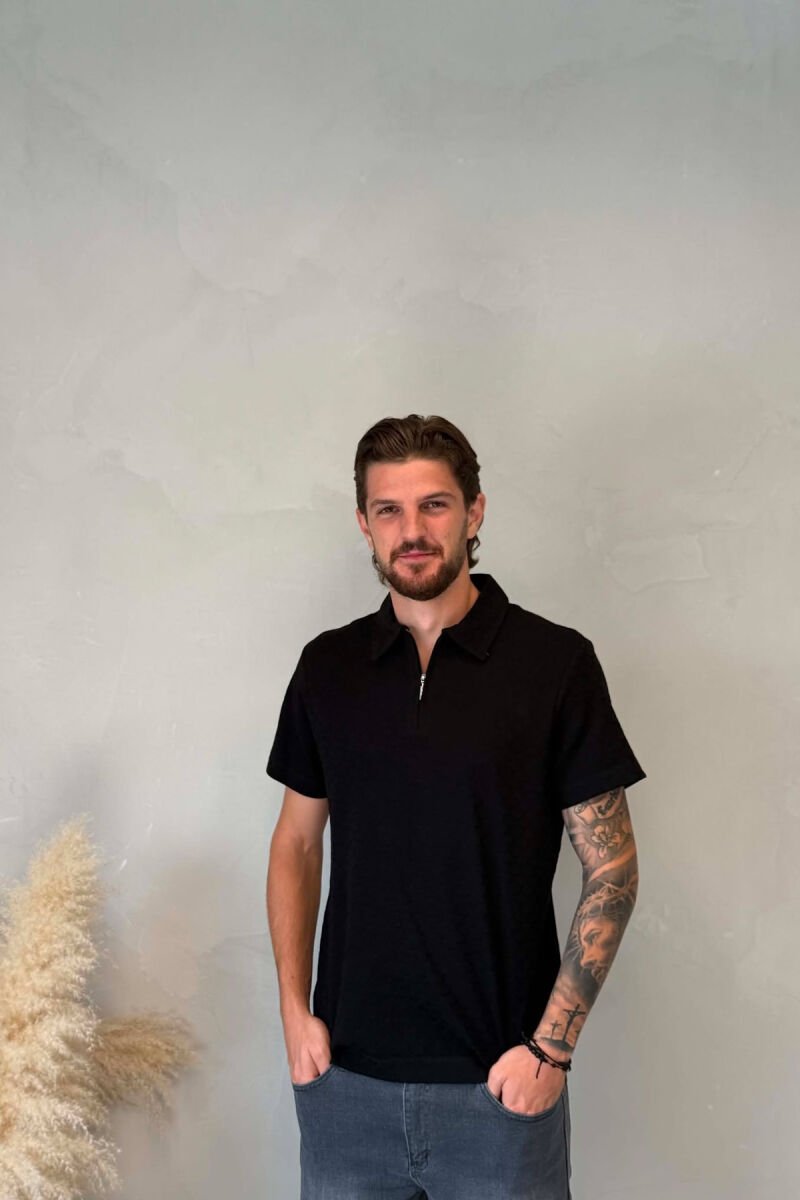 T-SHIRT ME JAKE POLO PER MESHKUJ NE NGJYRE TE ZEZE - 1