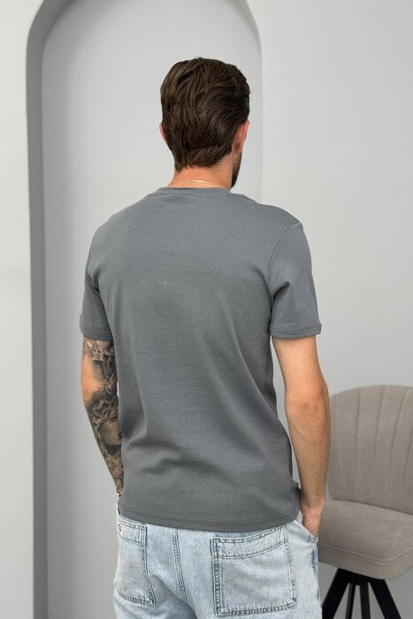 T-SHIRT ME JAKE V PER MESHKUJ NE NGJYRE GRI - 2