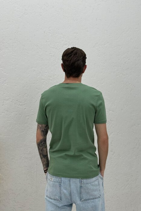 T-SHIRT ME JAKE V PER MESHKUJ NE NGJYRE MENTE - 2