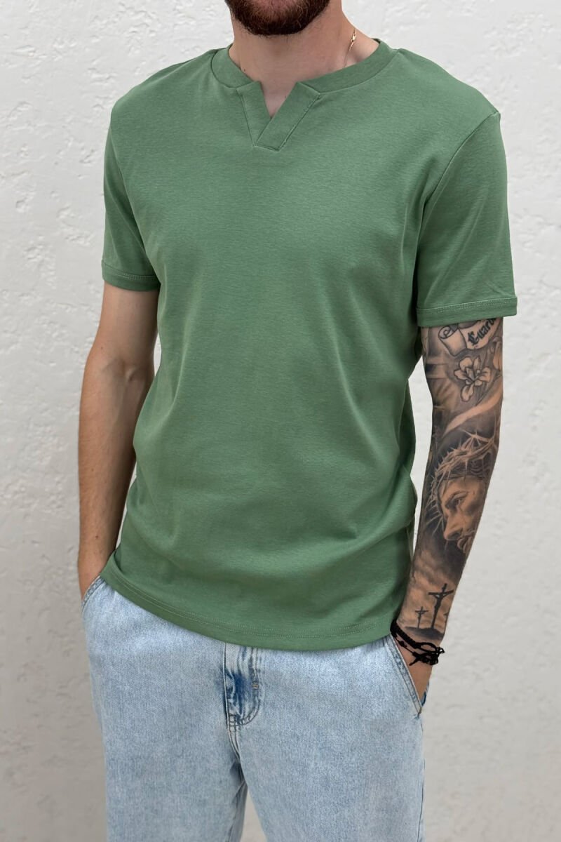 T-SHIRT ME JAKE V PER MESHKUJ NE NGJYRE MENTE - 4