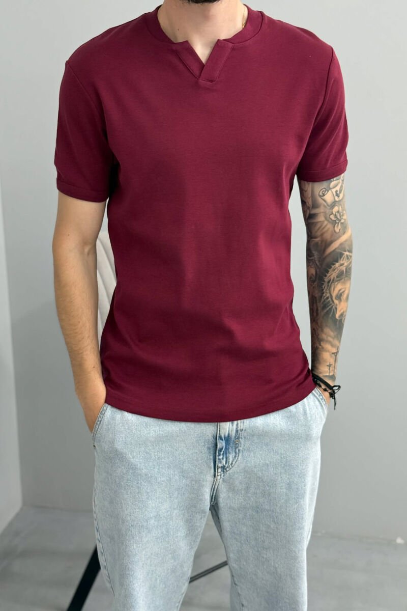 T-SHIRT ME JAKE V PER MESHKUJ NE NGJYRE VISHNJE - 4