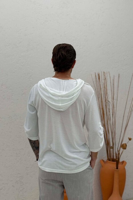 T-SHIRT ME KAPUC PER MESHKUJ NE NGJYRE TE BARDHE - 2