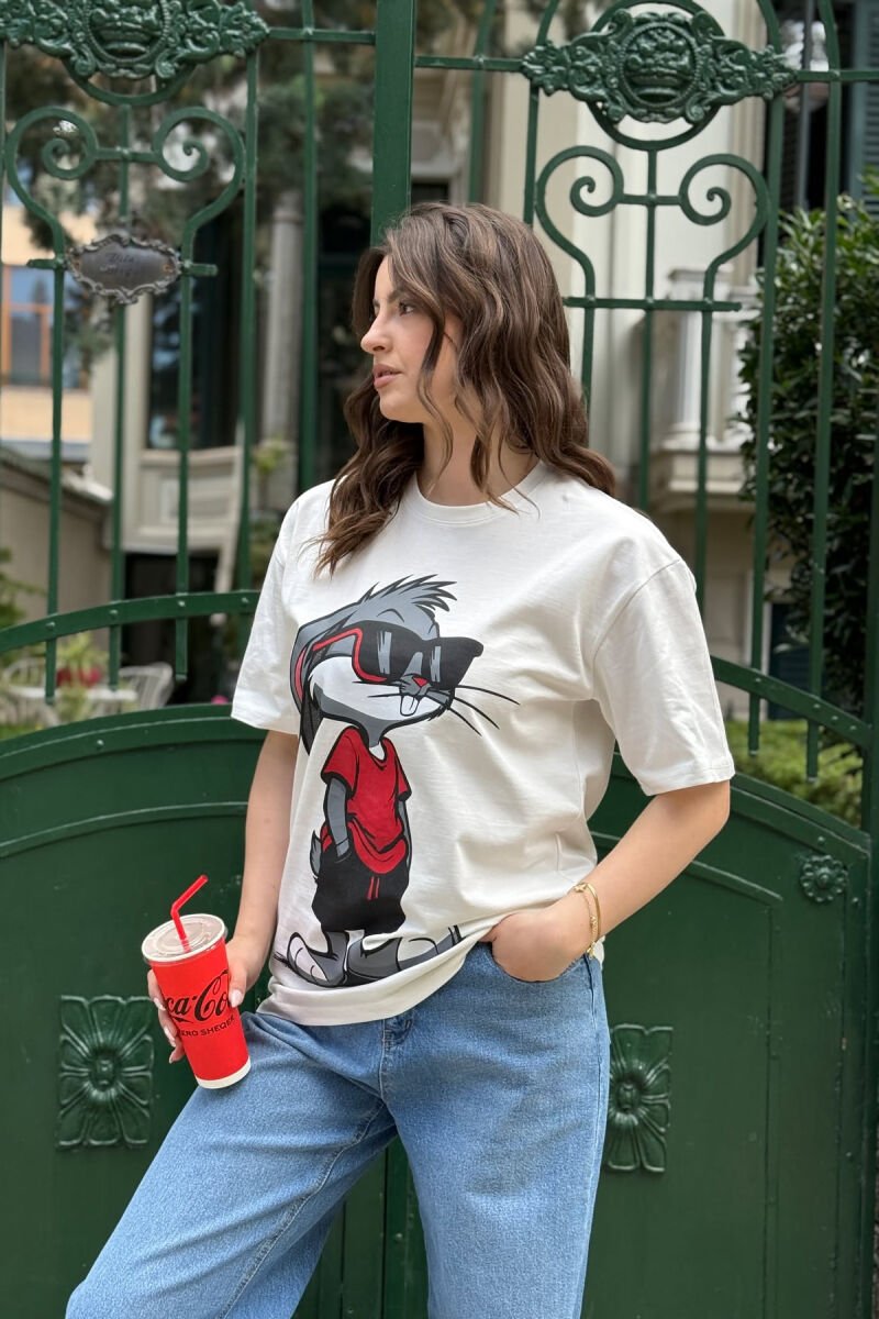 T-SHIRT ME SHKRIME DHE IMAZH PËR FEMRA NË NGJYRËN E BARDHË + NJE PAKETE CORAPE - 3