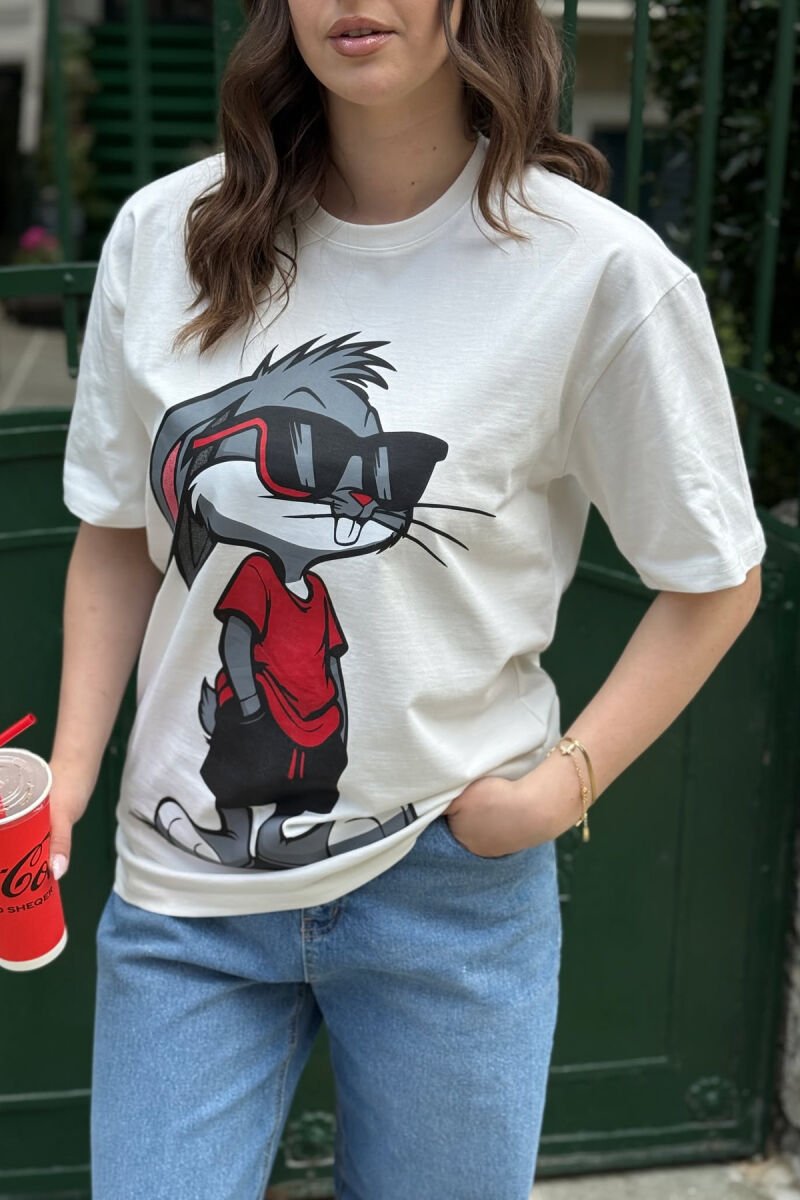 T-SHIRT ME SHKRIME DHE IMAZH PËR FEMRA NË NGJYRËN E BARDHË + NJE PAKETE CORAPE - 4