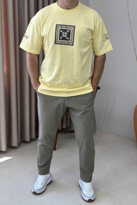 T-SHIRT I THJESHTË ME SHKRIME PËR MESHKUJ NË NGJYRËN E VERDHË - 2