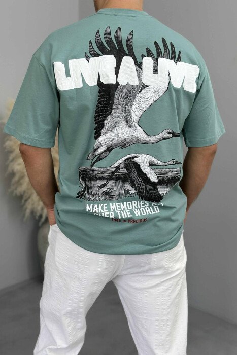 T-SHIRT ME SHKRIME DHE IMAZH PËR MESHKUJ NË NGJYRËN MENTE E ERRËT - 2