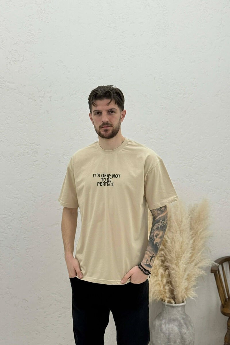 T-SHIRT ME SHKRIME PARA & PAS PER MESHKUJ NE NGJYRE BEZHE - 1