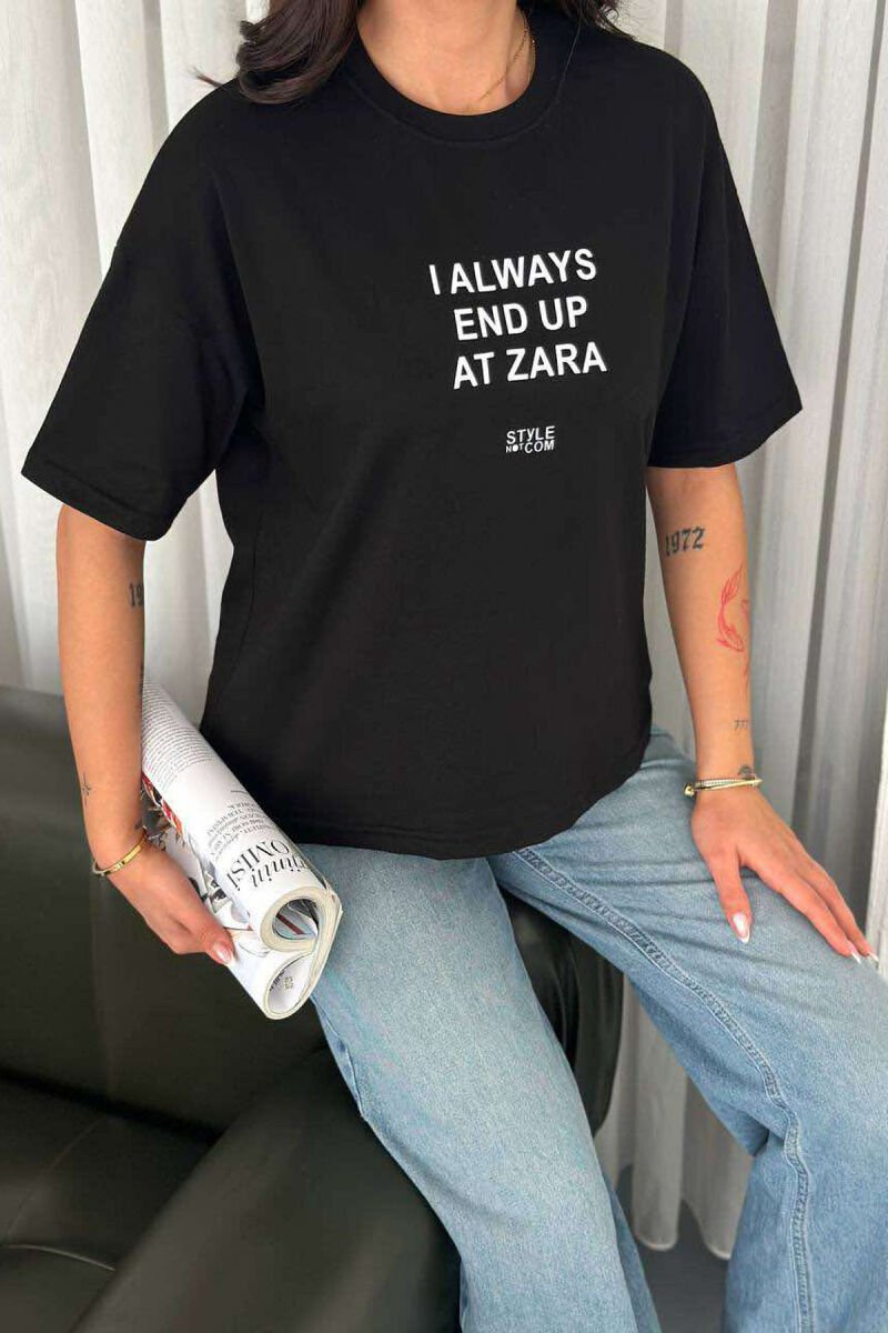 T-SHIRT ME SHKRIME PËR FEMRA NË NGJYRËN E ZEZË - 2