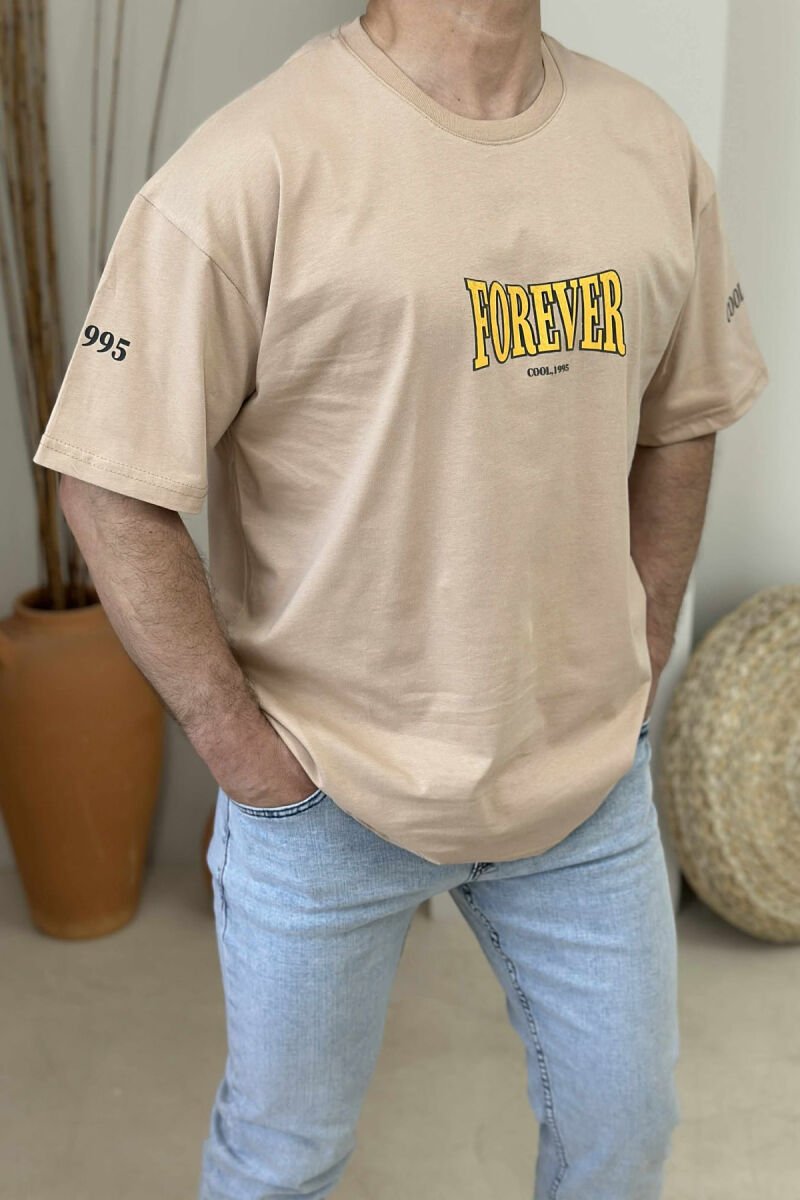 T-SHIRT ME SHKRIME PËR MESHKUJ NË NGJYRËN BEZHË - 1