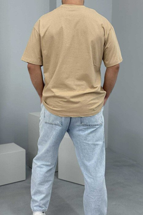 T-SHIRT ME SHKRIME PËR MESHKUJ NË NGJYRËN BEZHË - 3