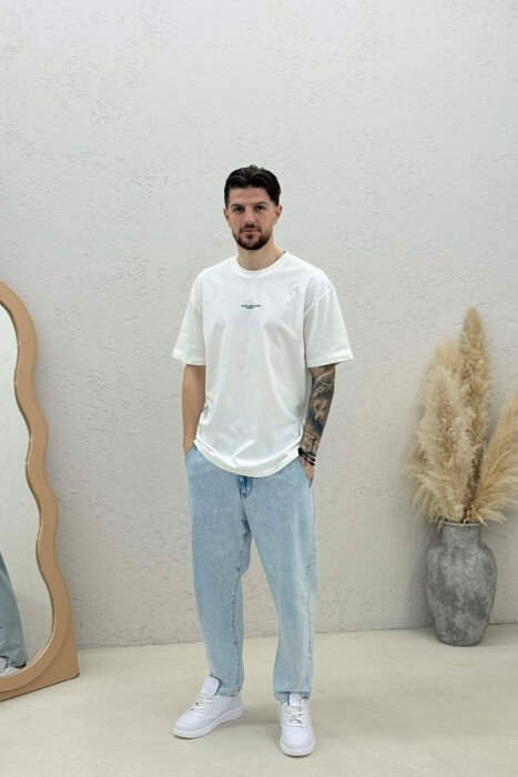 T-SHIRT ME SHKRIME PËR MESHKUJ NË NGJYRËN E BARDHE - 3