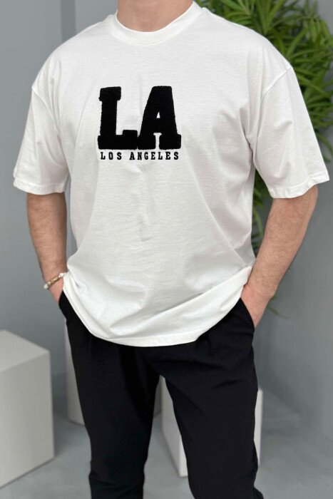 T-SHIRT ME SHKRIME PËR MESHKUJ NË NGJYRËN E BARDHË - KLAUDIO FASHION