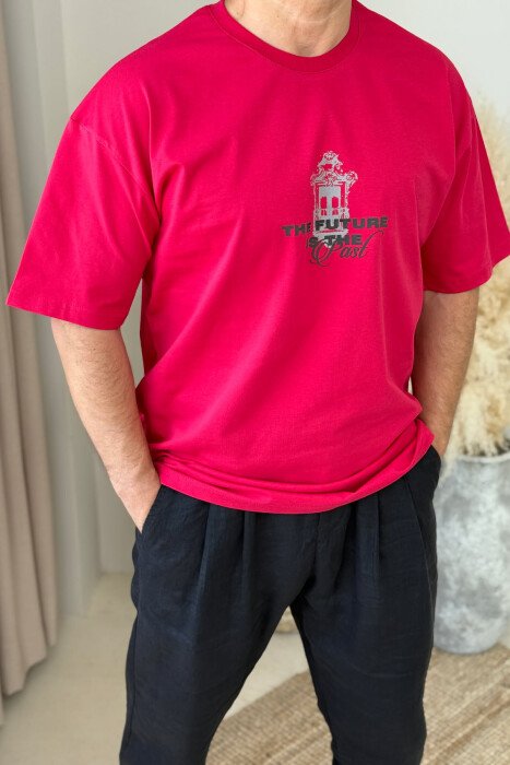 T-SHIRT ME SHKRIME PËR MESHKUJ NË NGJYRËN E KUQE - 2
