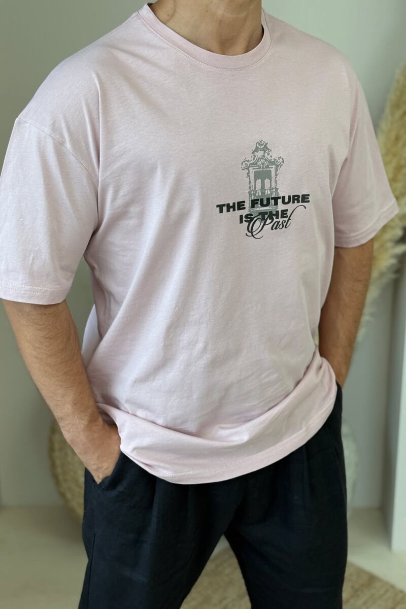 T-SHIRT ME SHKRIME PËR MESHKUJ NË NGJYRËN PUDËR - 2