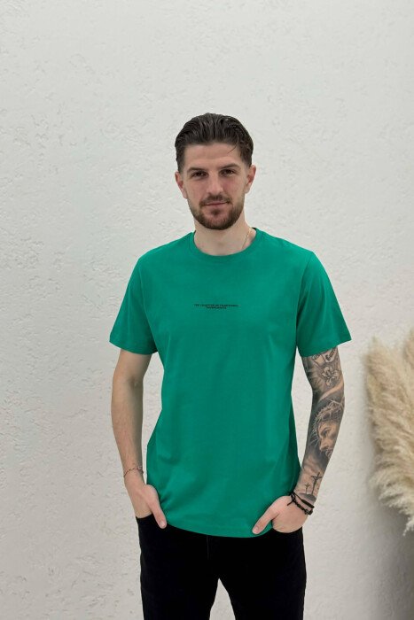 T-SHIRT ME SHKRIME TE VOGLA PER MESHKUJ NE NGJYRE JESHILE - 1