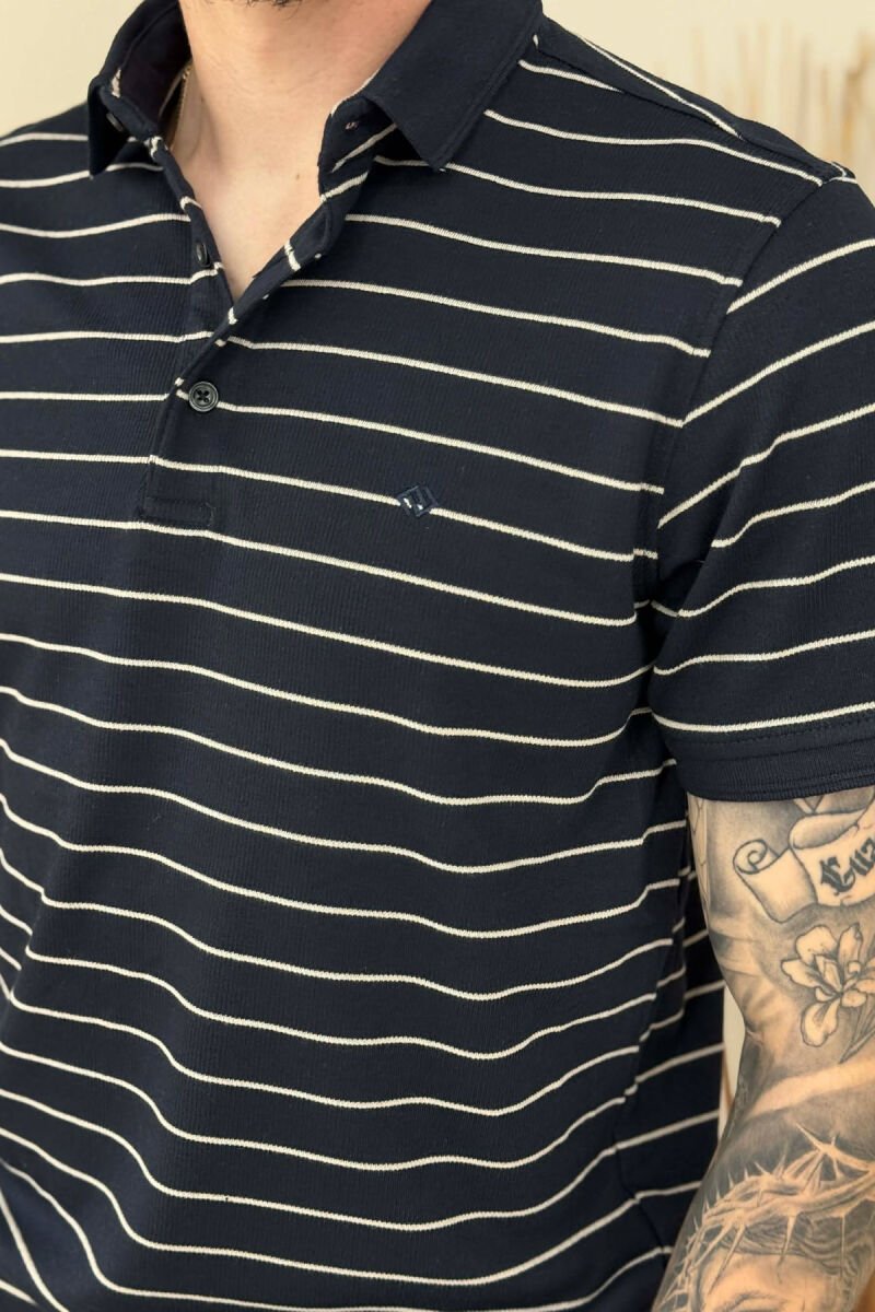 T-SHIRT ME VIJA ME JAKE POLO PER MESHKUJ NE NGJYRE BLU TE ERRET - 3