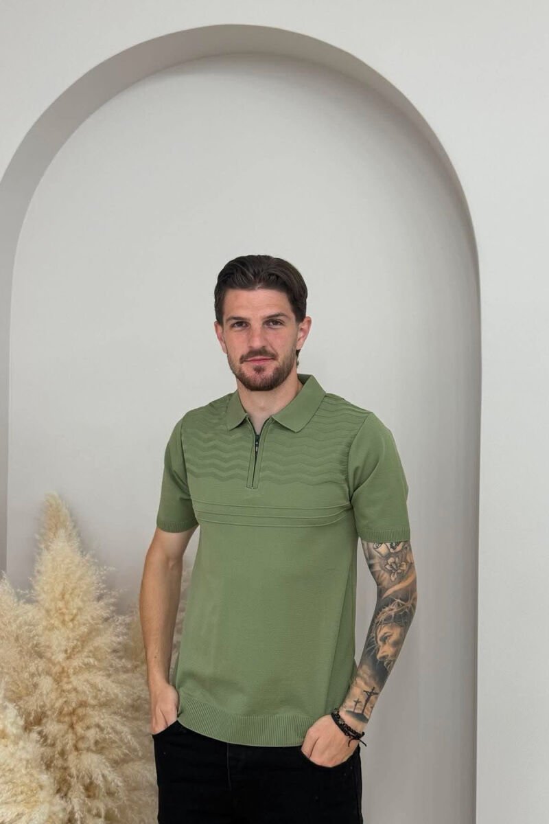 T-SHIRT NJE NGJYRESH DHE JAKE ME ZINXHIR PER MESHKUJ NE NGJYRE JESHILE - 1
