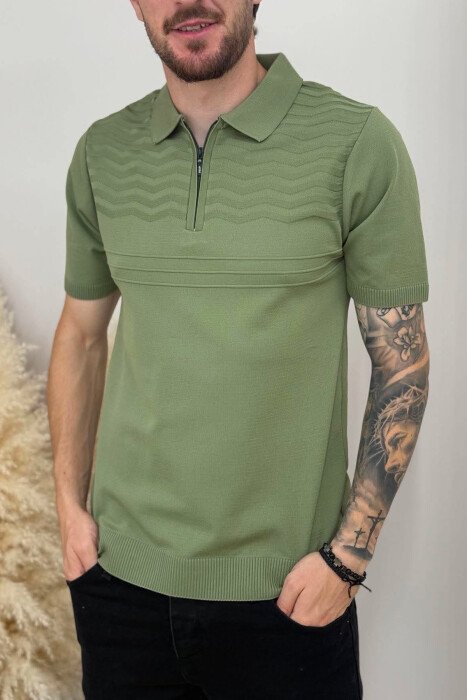 T-SHIRT NJE NGJYRESH DHE JAKE ME ZINXHIR PER MESHKUJ NE NGJYRE JESHILE - 2