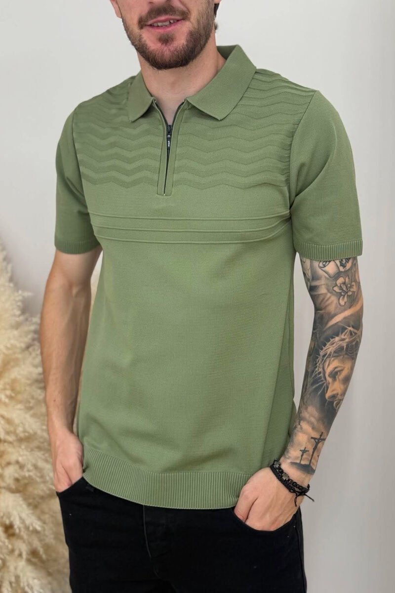 T-SHIRT NJE NGJYRESH DHE JAKE ME ZINXHIR PER MESHKUJ NE NGJYRE JESHILE - 2