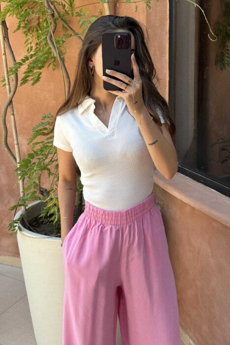 T-SHIRT NJË NGJYRËSH I THJESHTË ME JAKË POLO PËR FEMRA NË NGJYRËN E BARDHË 