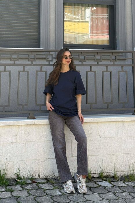 T-SHIRT NJË NGJYRËSH I THJESHTË PËR FEMRA NË NGJYRËN BLU - 3