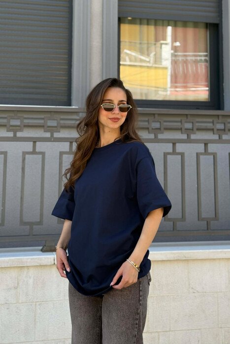 T-SHIRT NJË NGJYRËSH I THJESHTË PËR FEMRA NË NGJYRËN BLU - 4