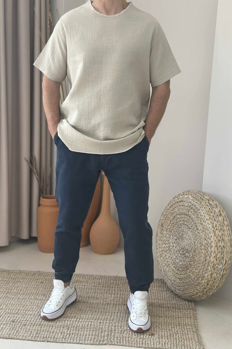T-SHIRT NJË NGJYRËSH I THJESHTË PËR MESHKUJ NË NGJYRËN BEZHË - 1