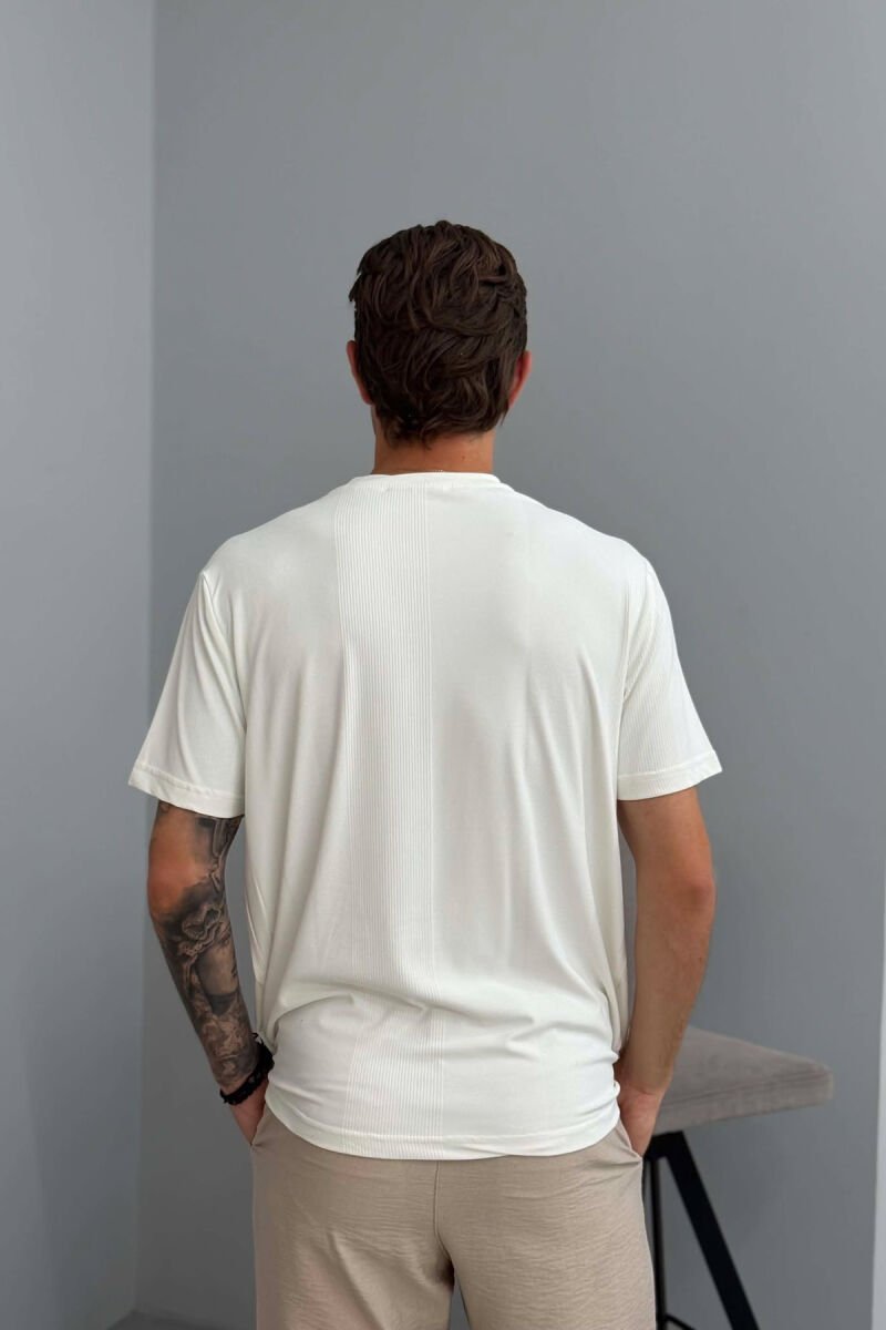 T-SHIRT NJË NGJYRËSH I THJESHTË PËR MESHKUJ NË NGJYRËN E BARDHË - 2