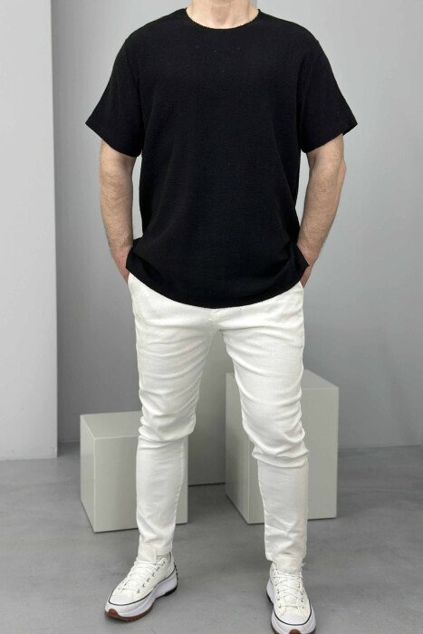 T-SHIRT NJË NGJYRËSH I THJESHTË PËR MESHKUJ NË NGJYRËN E ZEZË - 2