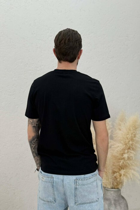 T-SHIRT NJË NGJYRËSH I THJESHTË PËR MESHKUJ NË NGJYRËN E ZEZË - 2