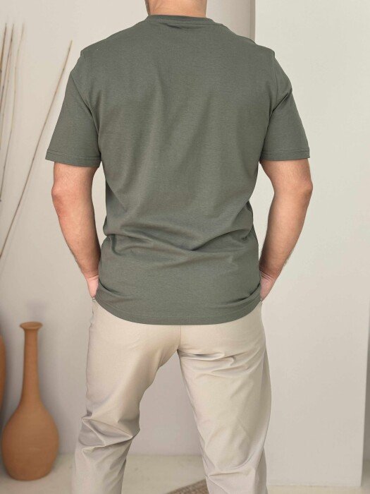 T-SHIRT NJË NGJYRËSH I THJESHTË PËR MESHKUJ NË NGJYRËN JESHILE - 3
