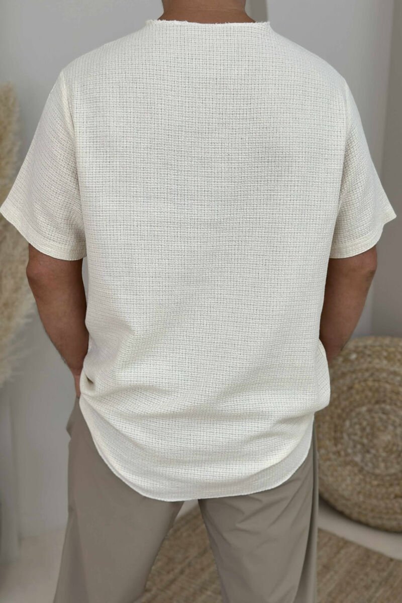T-SHIRT NJË NGJYRËSH I THJESHTË PËR MESHKUJ NË NGJYRËN KREM - 3