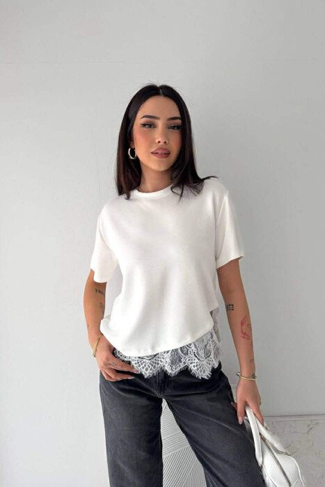 T-SHIRT NJE NGJYRESH ME DETAJ DANTELLE PER FEMRA NE NGJYRE TE BARDHE - 5