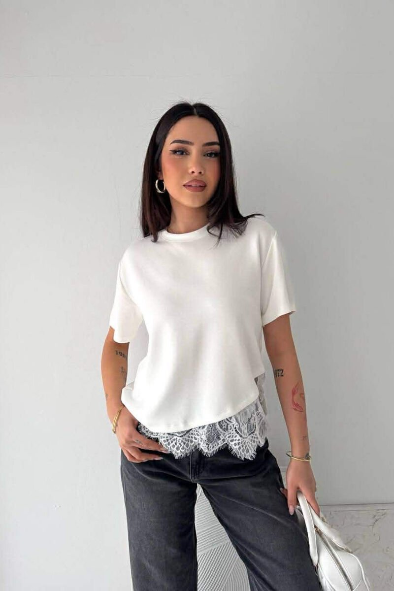 T-SHIRT NJE NGJYRESH ME DETAJ DANTELLE PER FEMRA NE NGJYRE TE BARDHE - 5