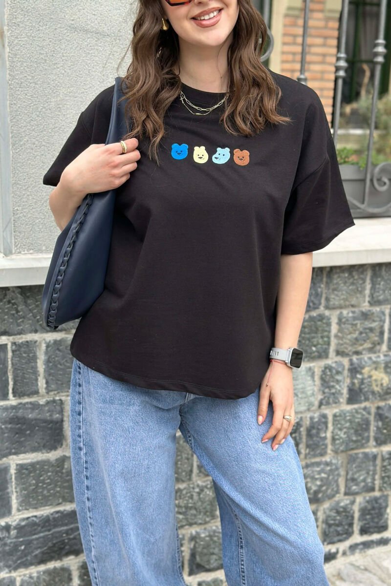 T-SHIRT NJE NGJYRESH ME DIZAJN ME ARUSH PER FEMRA NE NGJYRE TE ZEZE - 2