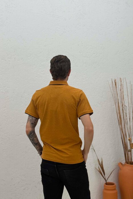 T-SHIRT NJE NGJYRESH ME DIZAJN PER MESHKUJ NE NGJYRE KAFE TE ZBARDHUR - 4